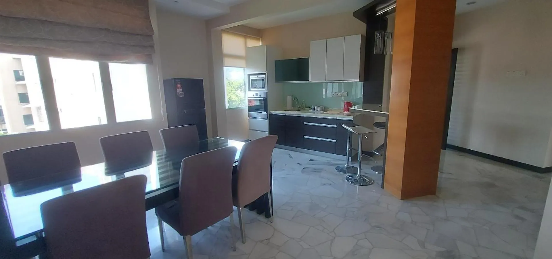 Formal Kelawai Ville George Town Apartament