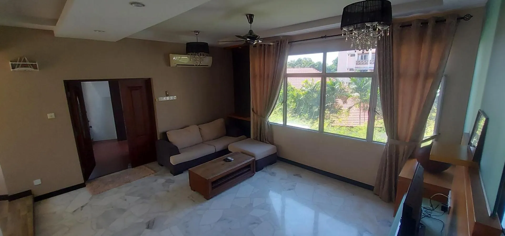 Formal Kelawai Ville George Town Apartament