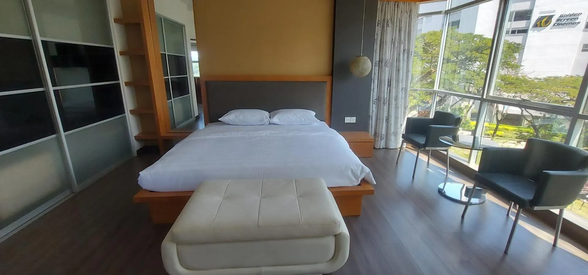 Formal Kelawai Ville George Town Appartement