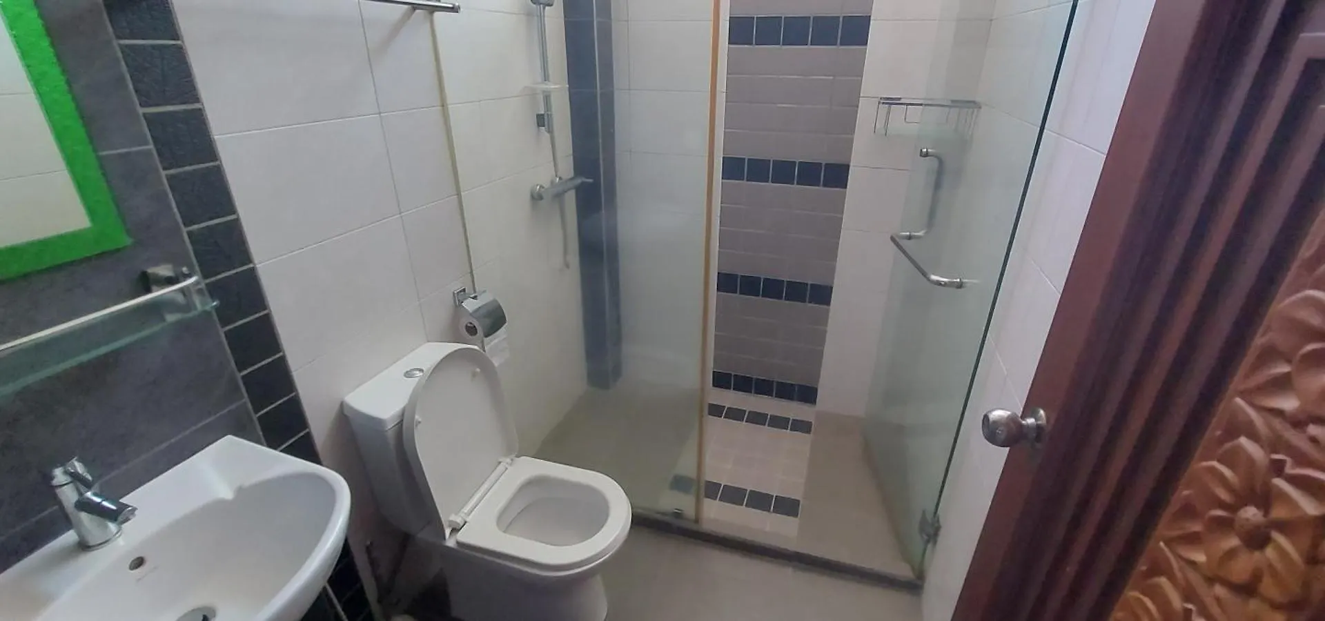 Formal Kelawai Ville George Town Appartement